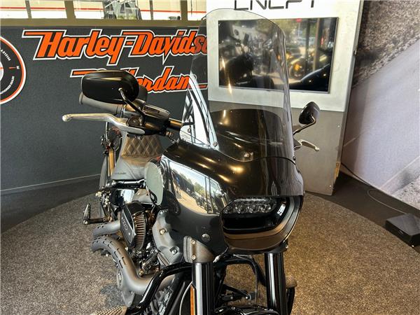 2022 Harley-Davidson FXFB Fat Bob Solid Colour