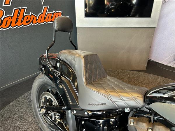 2022 Harley-Davidson FXFB Fat Bob Solid Colour