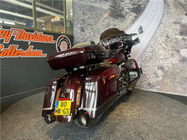 2019 Harley-Davidson FLHXSE CVO STREET GLIDE