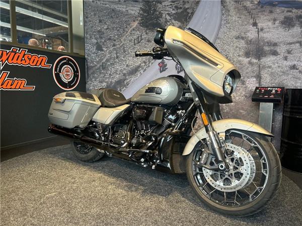 2023 Harley-Davidson FLHXSE CVO STREET GLIDE