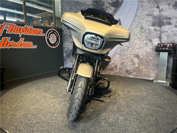 2023 Harley-Davidson FLHXSE CVO STREET GLIDE