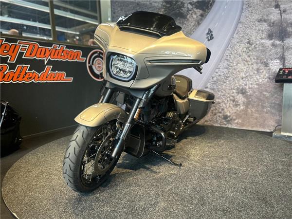 2023 Harley-Davidson FLHXSE CVO STREET GLIDE