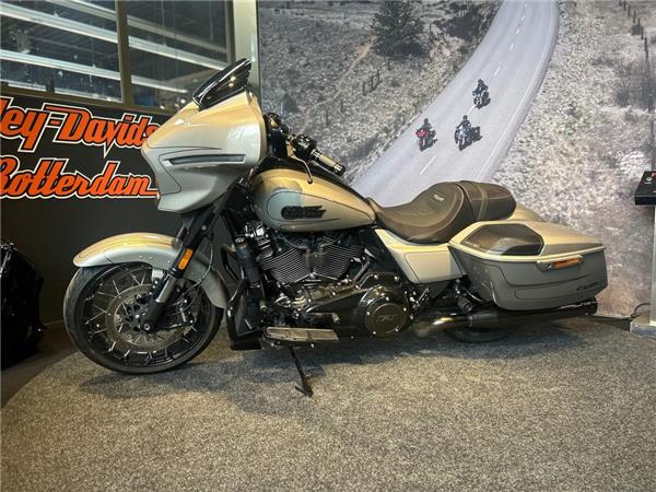 2023 Harley-Davidson FLHXSE CVO STREET GLIDE