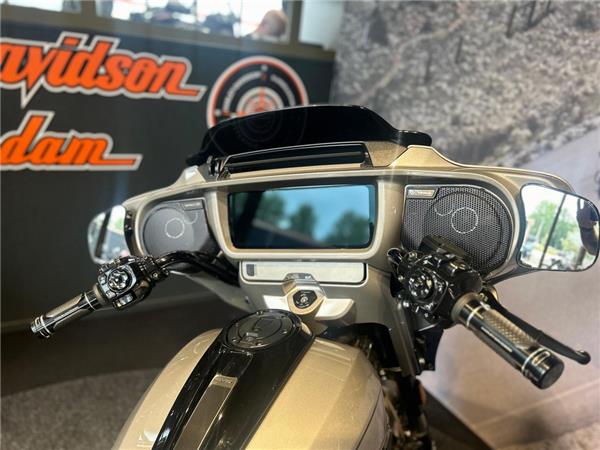 2023 Harley-Davidson FLHXSE CVO STREET GLIDE