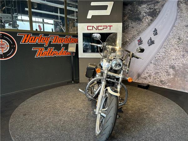 2014 Harley-Davidson XL1200T Sportster Two-Tone