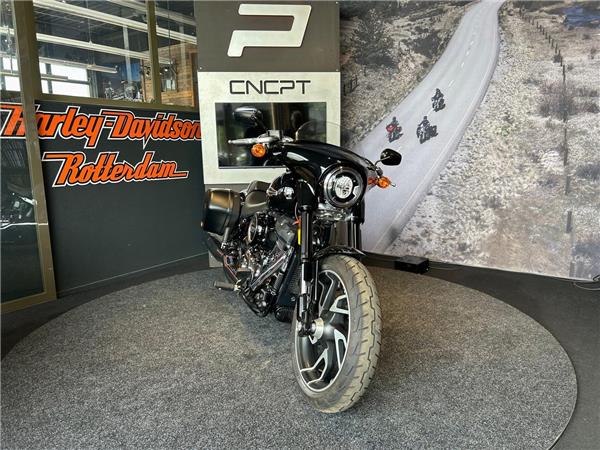 2018 Harley-Davidson FLSB SPORT GLIDE