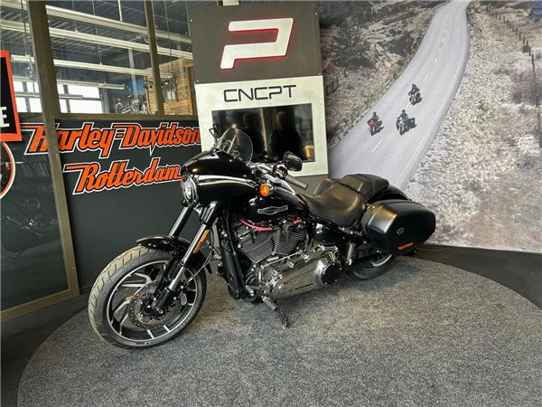 2018 Harley-Davidson FLSB SPORT GLIDE