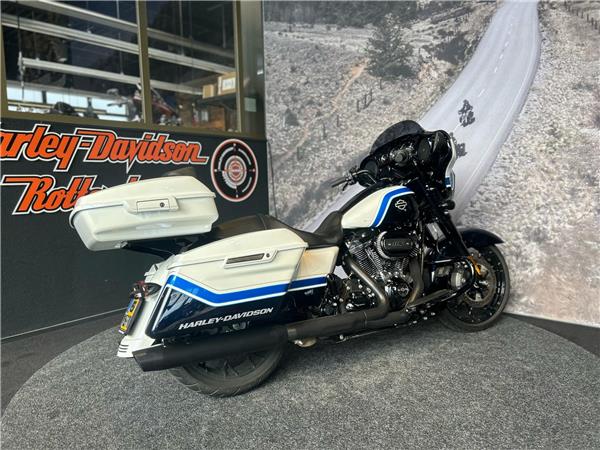 New Harley-Davidson FLHXS STREET GLIDE SPECIAL