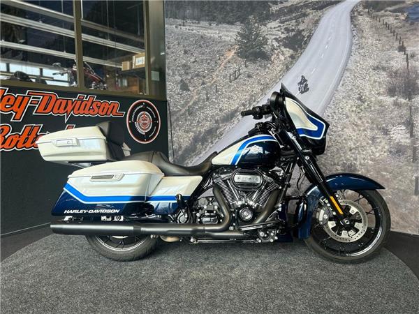 New Harley-Davidson FLHXS STREET GLIDE SPECIAL