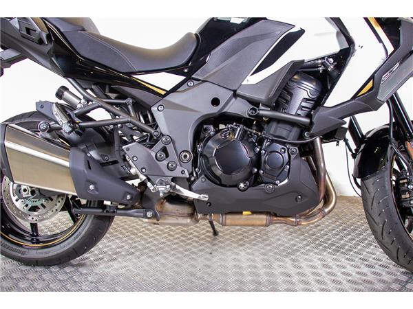 2025 KAWASAKI VERSYS 1100