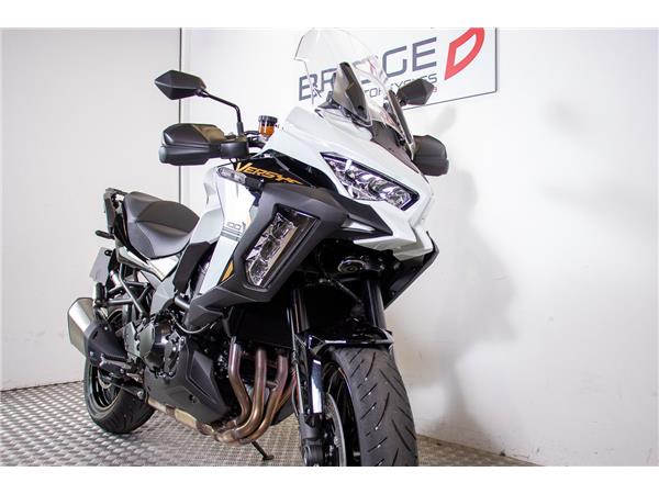 2025 KAWASAKI VERSYS 1100