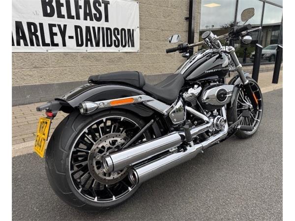 2025 Harley-Davidson Breakout
