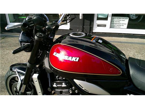 2024 Kawasaki Z900 RS