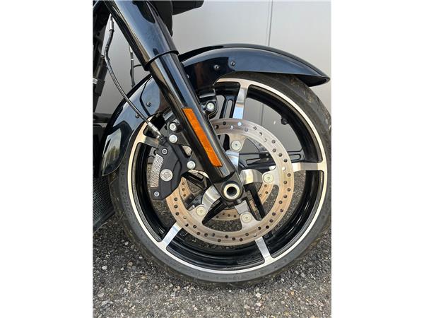 2025 Street Glide
