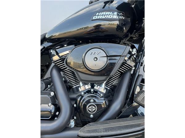 2025 Road Glide