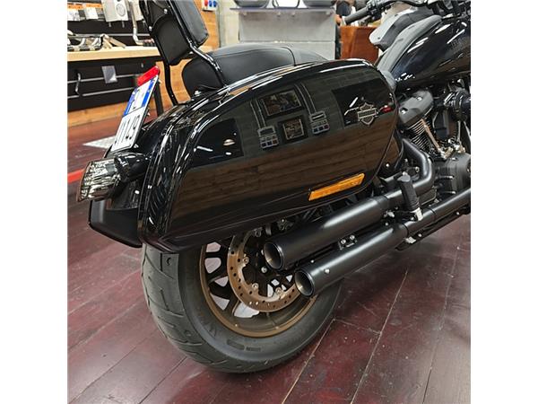 Harley-Davidson Softail-Cruiser LOW RIDER ST 117 contovendita