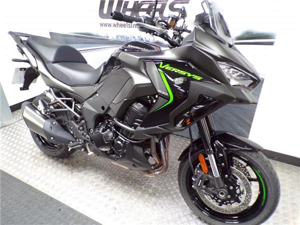 2025 Kawasaki Versys 1100