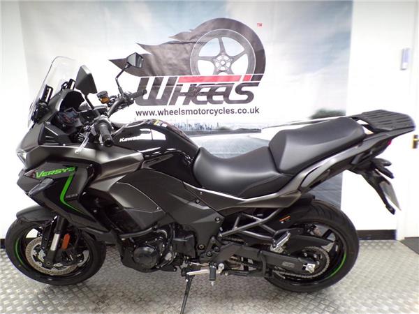 2025 Kawasaki Versys 1100