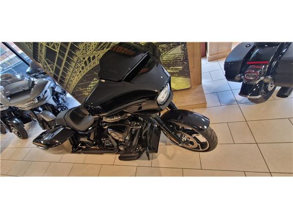 2025 HARLEY-DAVIDSON STREET GLIDE