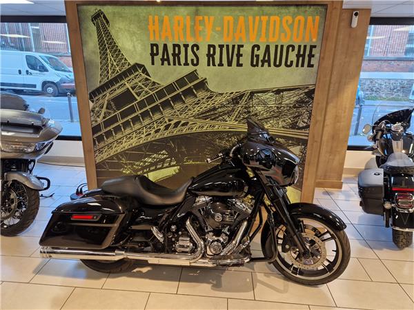 2017 HARLEY-DAVIDSON STREET GLIDE