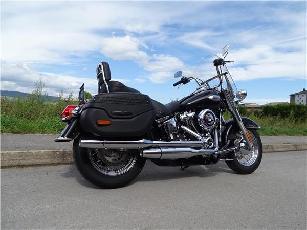 2021 harley-davidson FLHC Heritage Classic 107