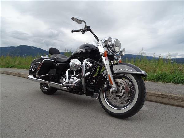 2011 harley-davidson FLHRC Road King Classic 103 ABS