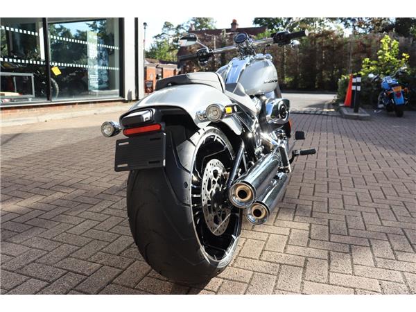2025 HARLEY-DAVIDSON SOFTAIL FXBR BREAKOUT