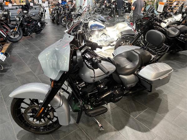 2019 Street Glide Special 131