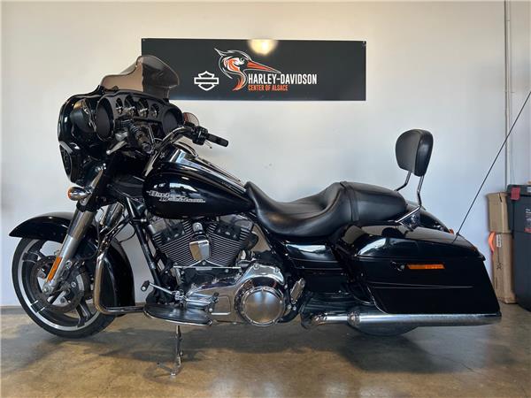 2016 HARLEY-DAVIDSON STREET GLIDE