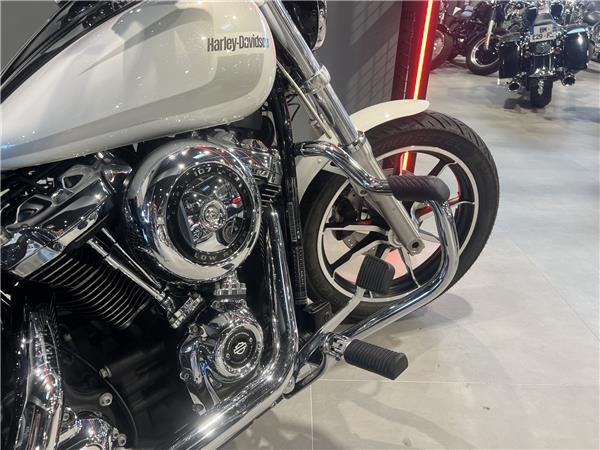 2018 HARLEY-DAVIDSON LOW RIDER