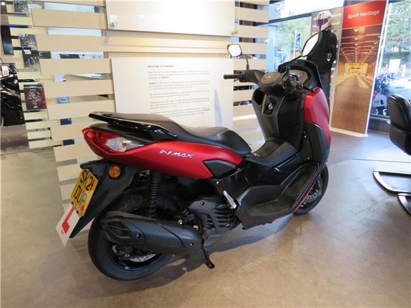 YAMAHA  N-MAX 125