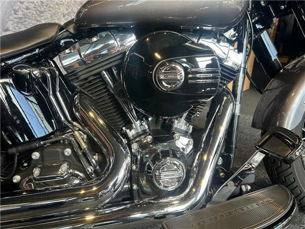 2016 Harley-Davidson FLS 103 SOFTAIL SLIM