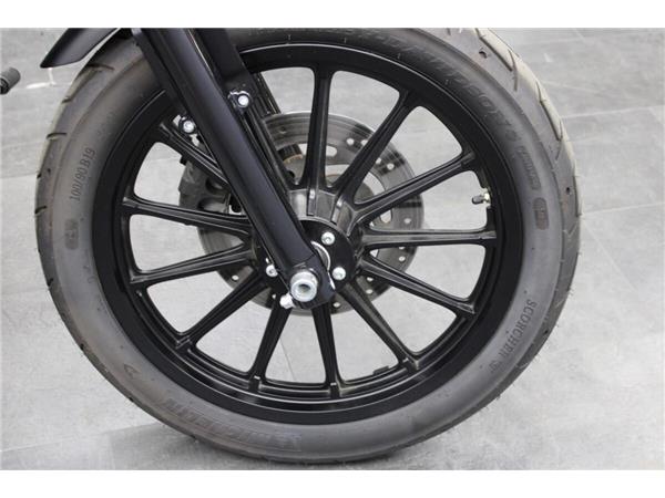 2012 Harley-Davidson Iron 883