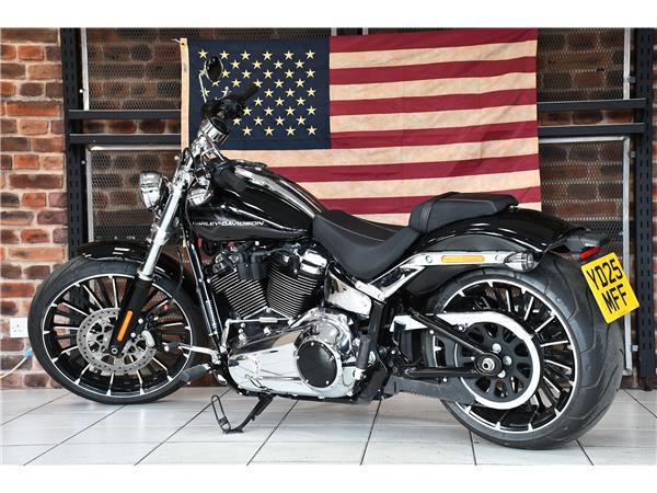 2025 HARLEY-DAVIDSON BREAKOUT 117 