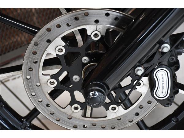 2015 HARLEY-DAVIDSON SOFTAIL FXSB BREAKOUT
