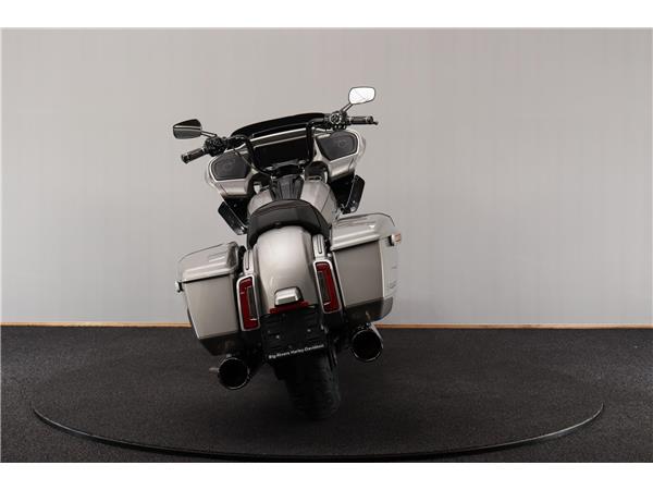 New Harley-Davidson FLTRXSE CVO Road Glide Custom Color Platinum