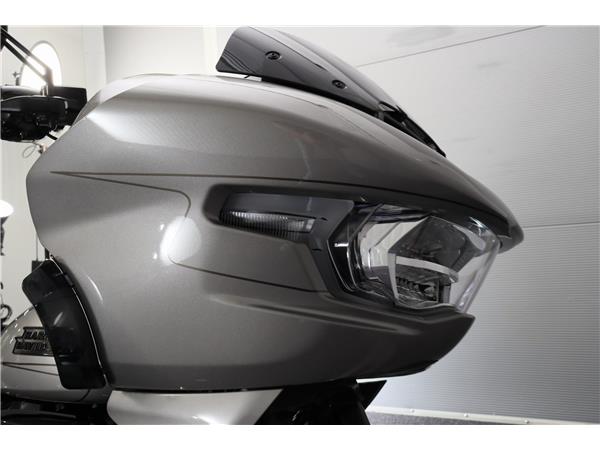 New Harley-Davidson FLTRXSE CVO Road Glide Custom Color Platinum