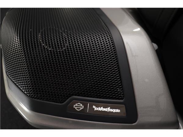 New Harley-Davidson FLTRXSE CVO Road Glide Custom Color Platinum