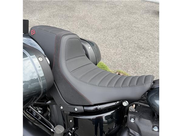 2025 HARLEY-DAVIDSON LOW RIDER