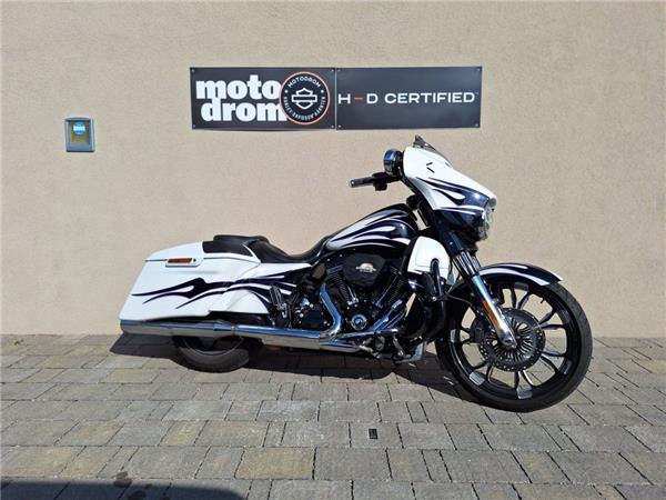 2016 Harley-Davidson Street Glide FLHX