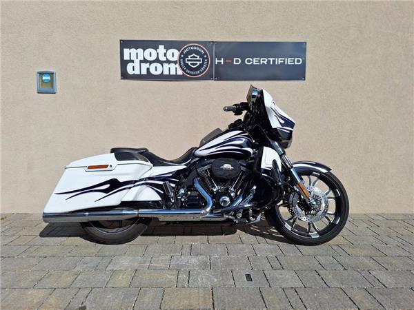 2016 Harley-Davidson Street Glide FLHX