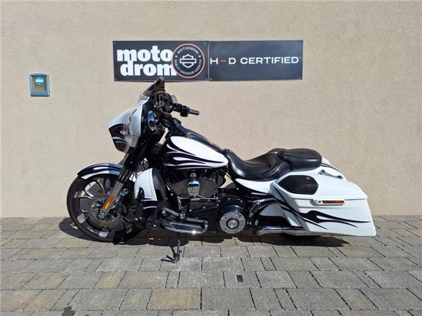 2016 Harley-Davidson Street Glide FLHX