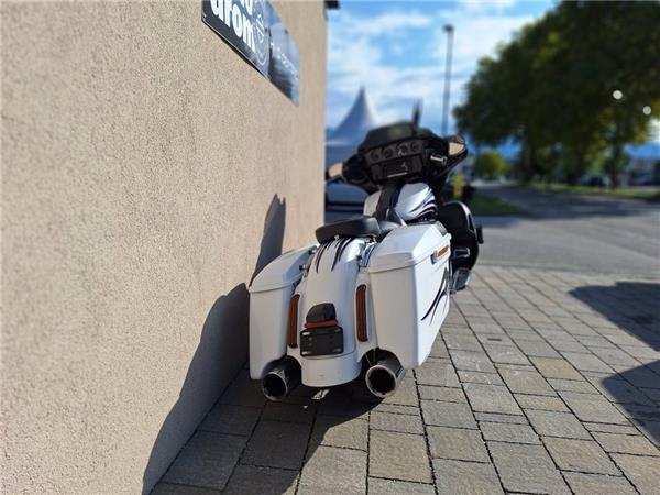 2016 Harley-Davidson Street Glide FLHX