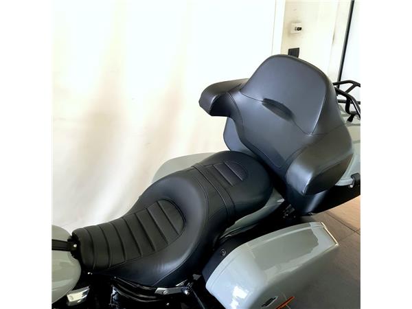 HARLEY-DAVIDSON SPORT GLIDE