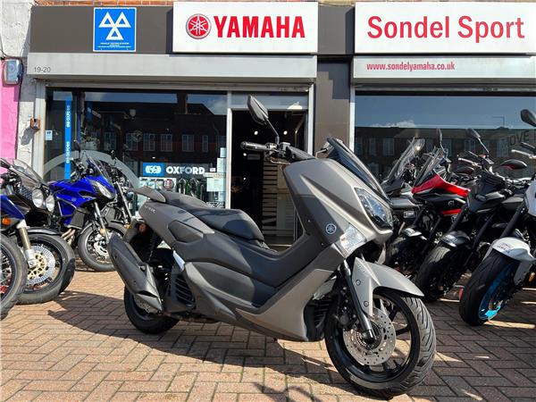 YAMAHA NMAX 125