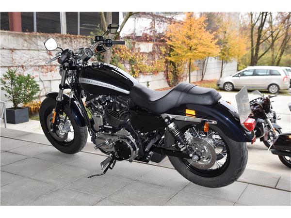 XL1200C Sportster Custom