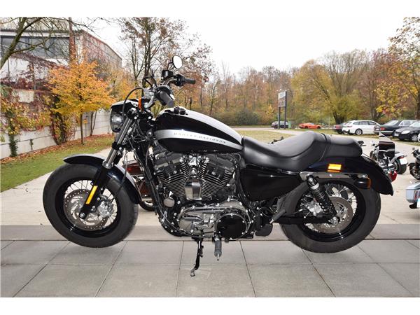 XL1200C Sportster Custom