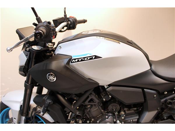 YAMAHA MT-07