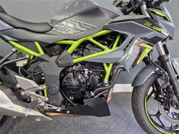 2024 Kawasaki Z125 GREY