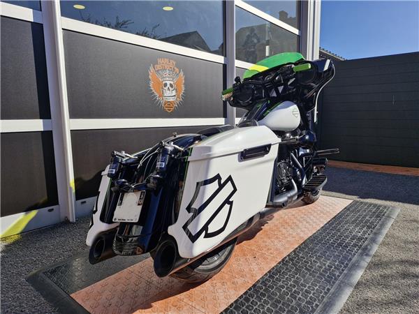 2022 HARLEY-DAVIDSON STREET GLIDE